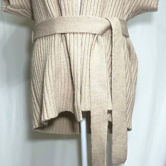 Jennifer Lopez SS Sweater Cardigan w/ Faux Fur collar Size Small - Picture 4 of 9